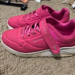 Kids skechers